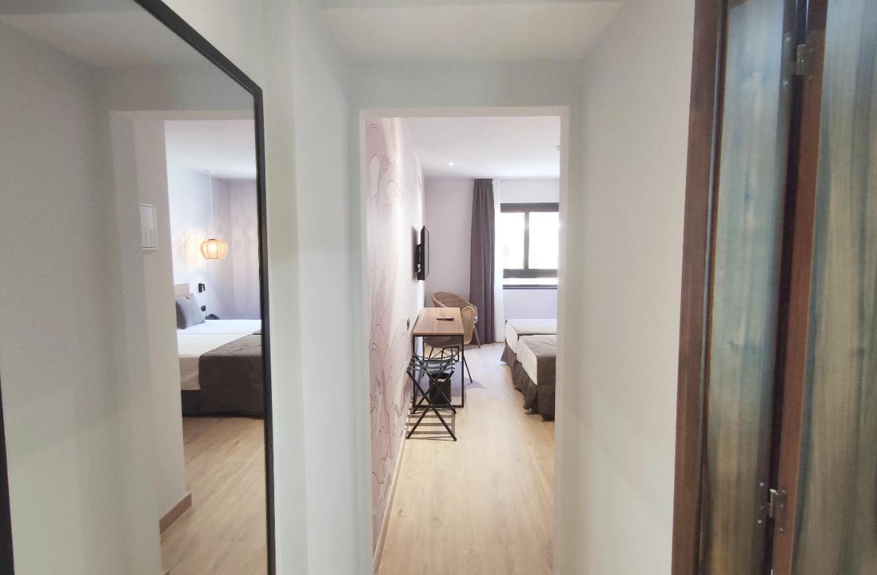 Doppel- oder Zweibettzimmer