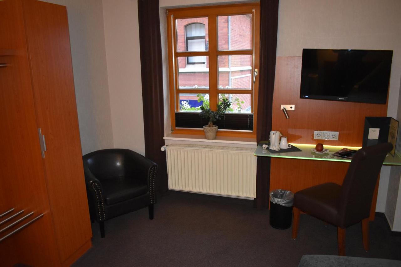 Economy Single Room
