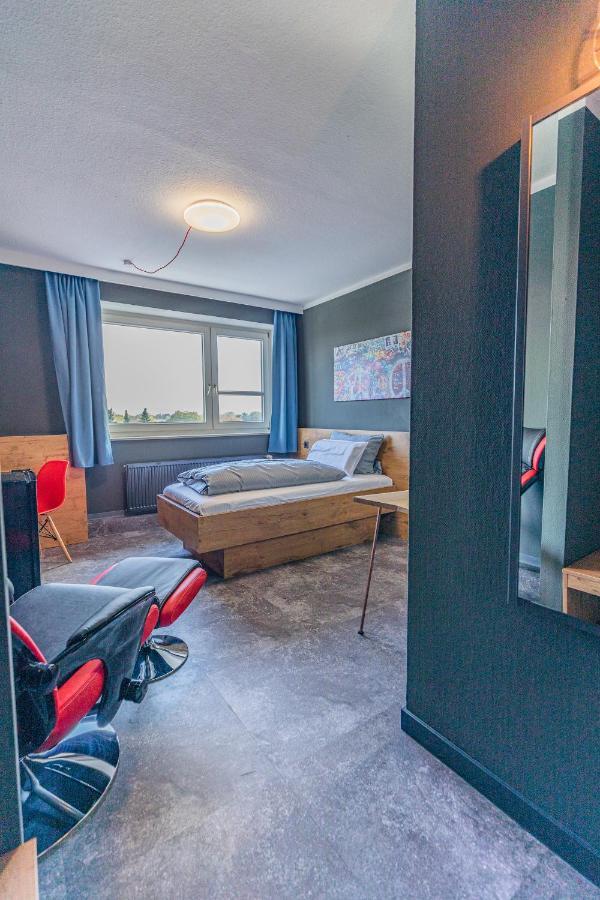 Deluxe Single Room