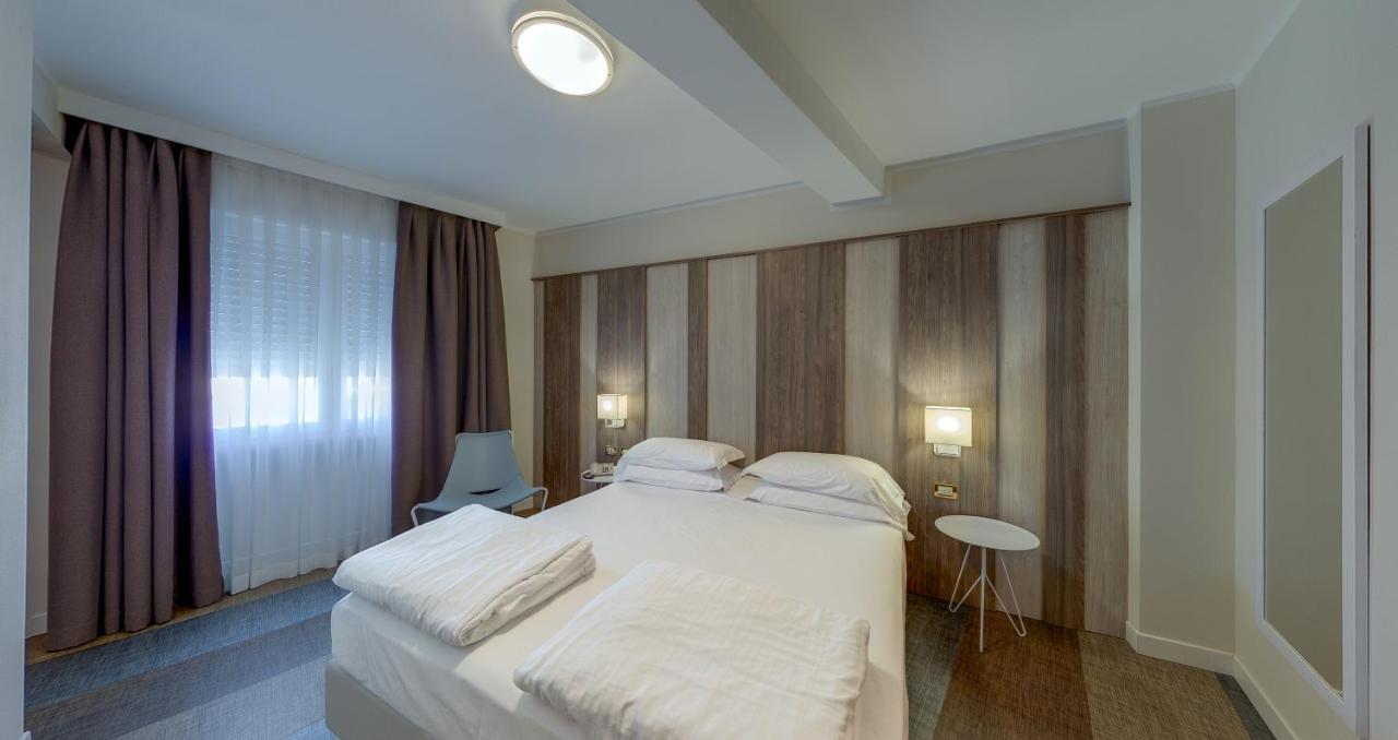 Large Suite