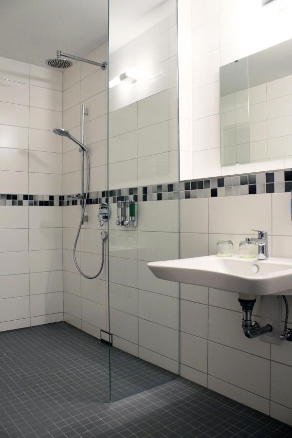 Double or Twin Room - Disability Access,1059556846:JPEG