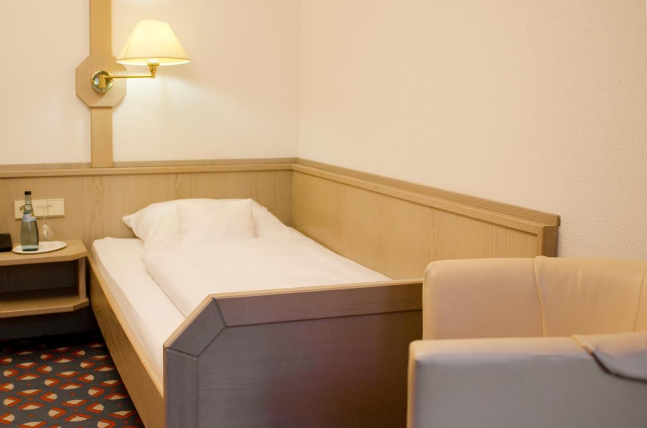 Classic Single Room,1085379568:JPEG