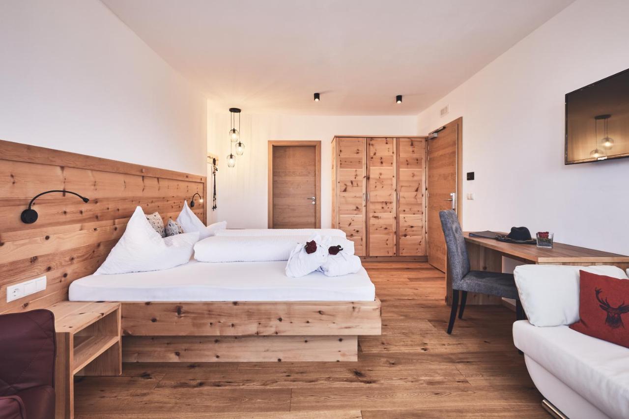 Classic Quadruple Room,1015107202:JPEG