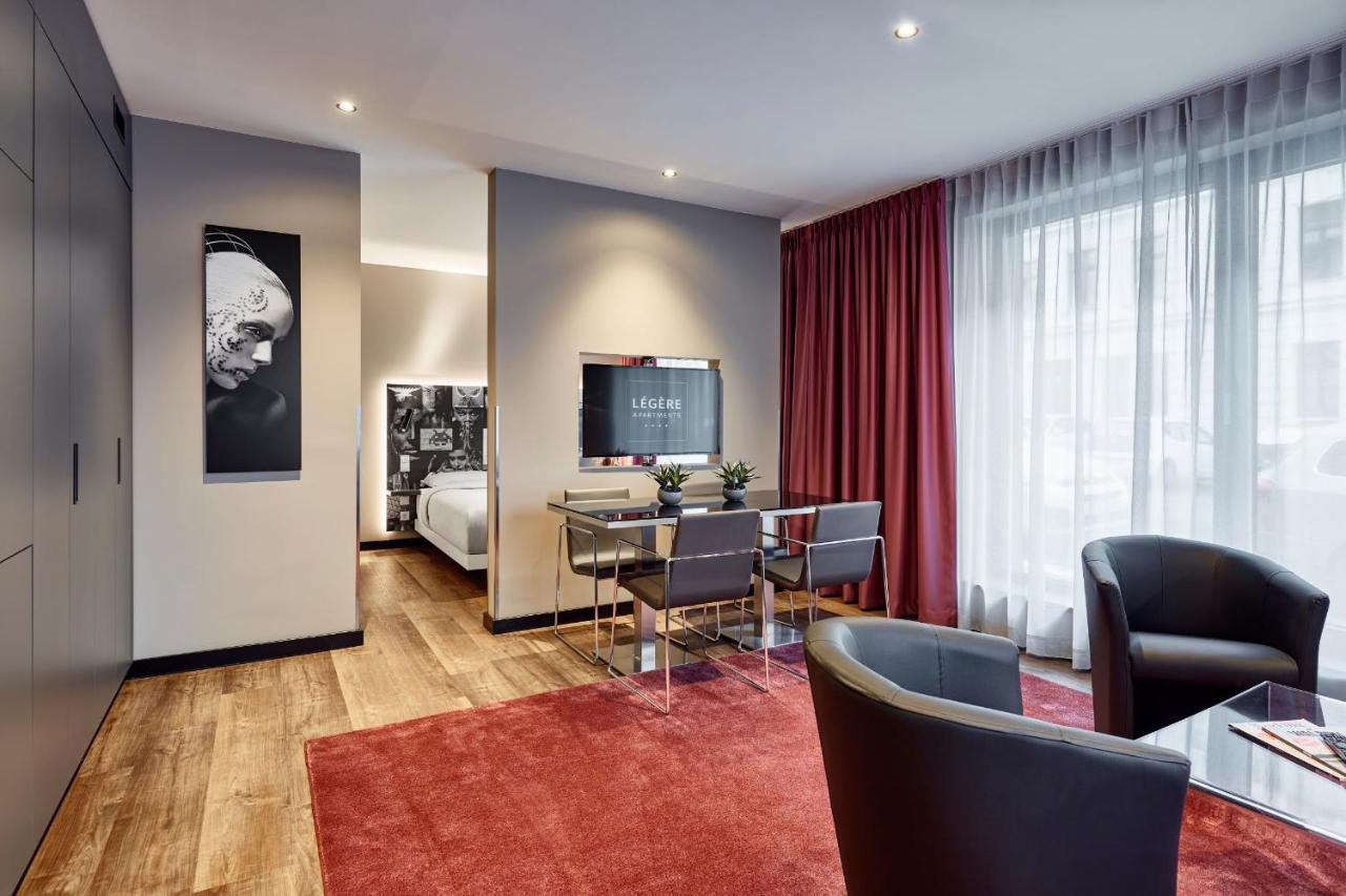 One-Bedroom Apartment,1080716509:JPEG