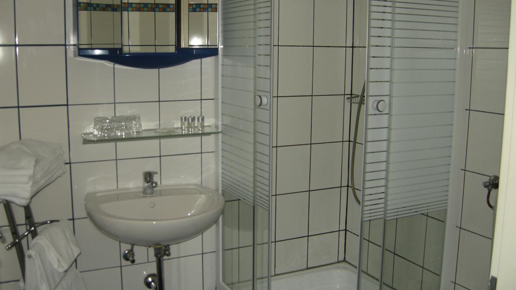 Fünfbettzimmer