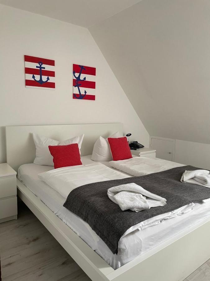 Dreibettzimmer mit Bad