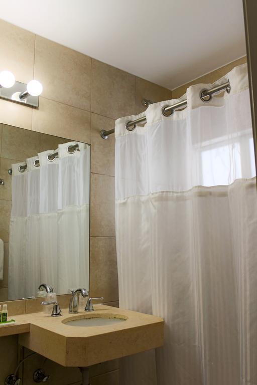 Standard Doppelzimmer mit 2 Doppelbetten - keine Resortgebühr