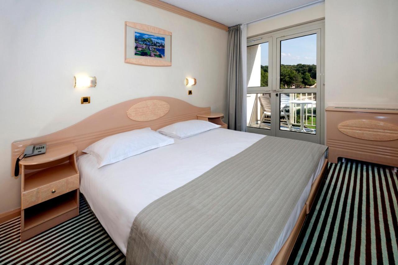 Classic Room Balcony Sea Side