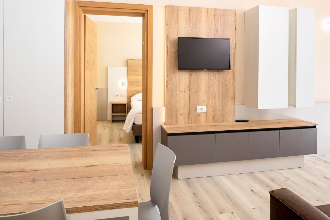 Superior One-Bedroom Apartment