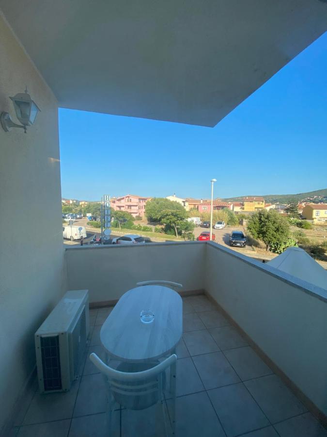 Doppelzimmer mit Balkon und Meerblick