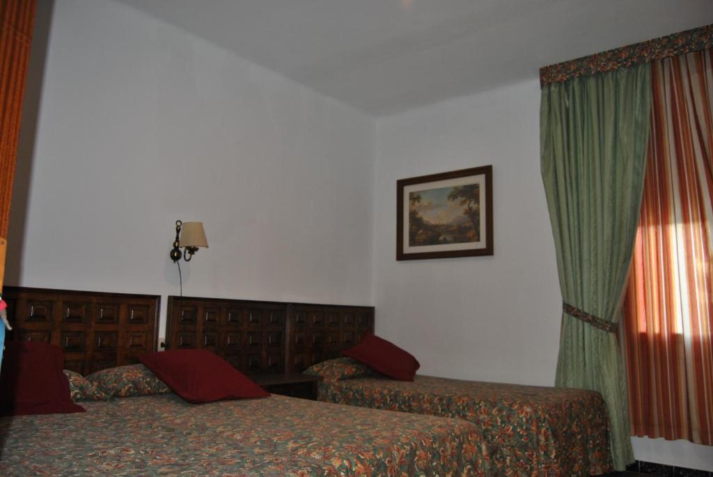 Triple Room,9450210:JPEG