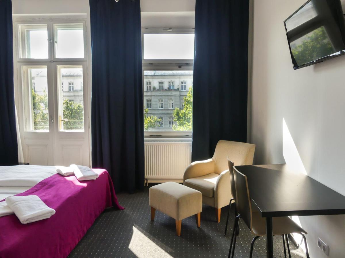 Standard Twin Room,1154072922:JPEG