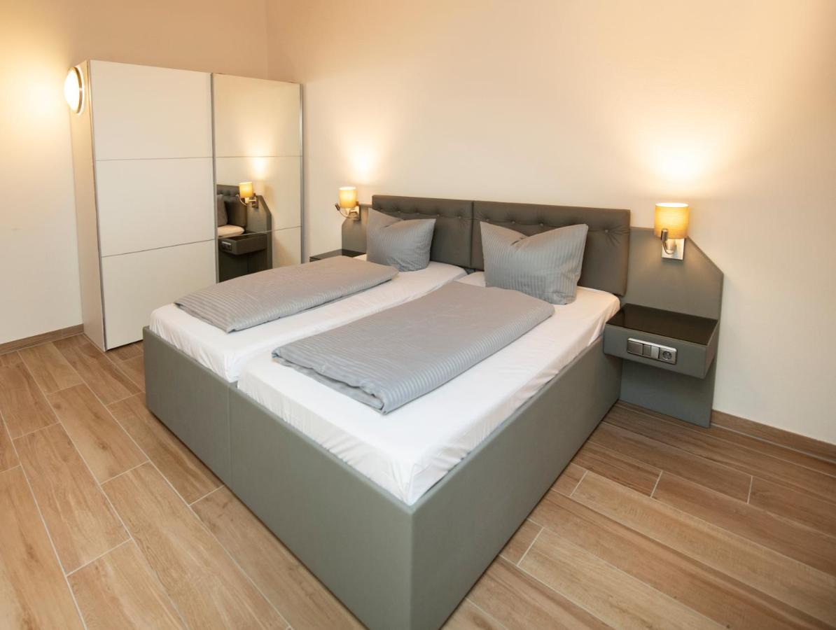 Deluxe Suite Kitchenette