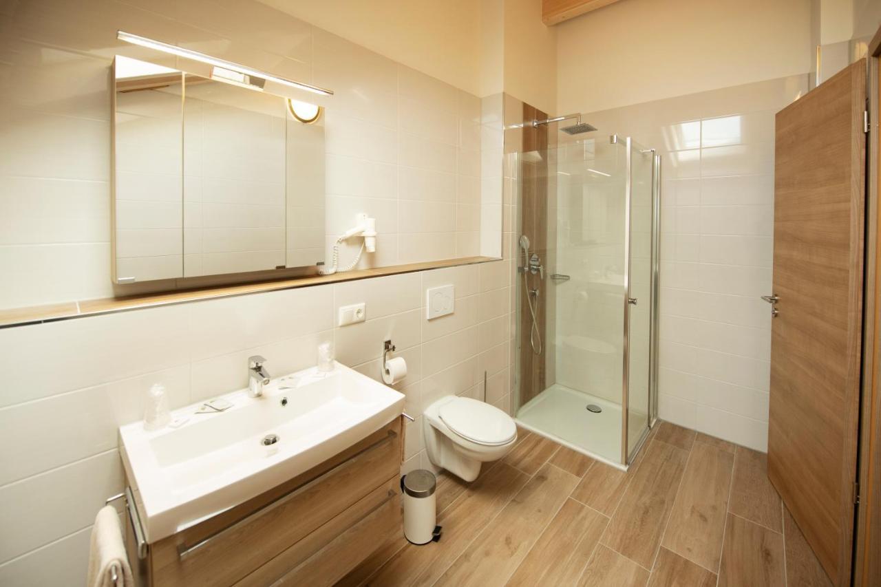 Deluxe Suite Kitchenette