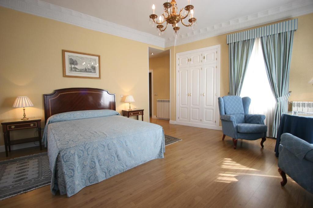 Grand Deluxe Doppel-/Zweibettzimmer