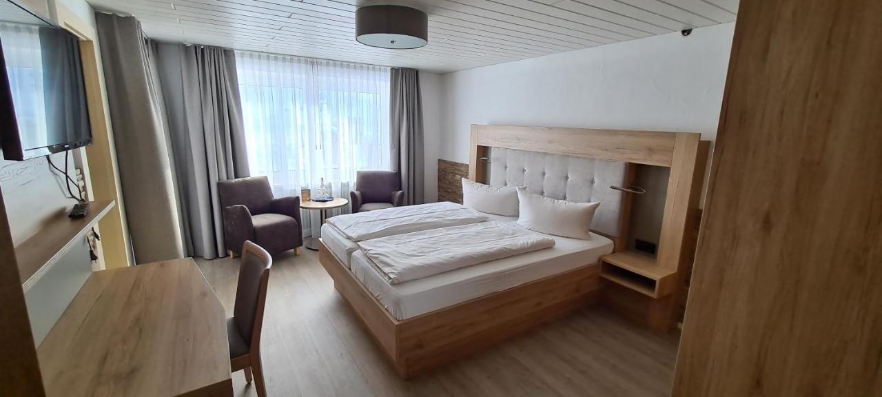 Double Room Mountain View