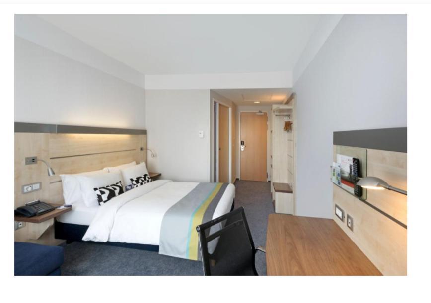 Standardzimmer mit Queensize-Bett und Schlafsofa – oberste Etage