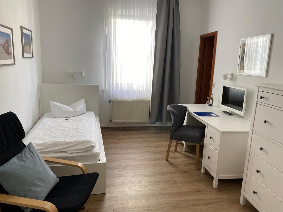 Single Room,1197470710:JPEG