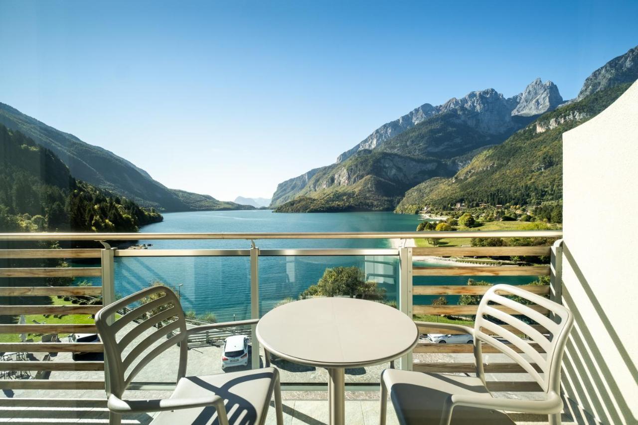 Superior Double or Twin Room Lake View