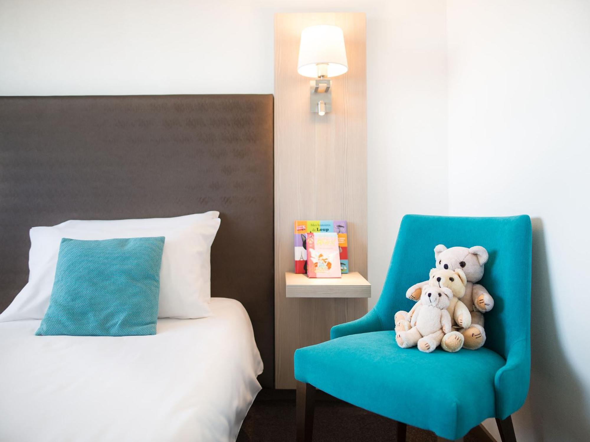 2 Doppelzimmer mit Verbindungstür