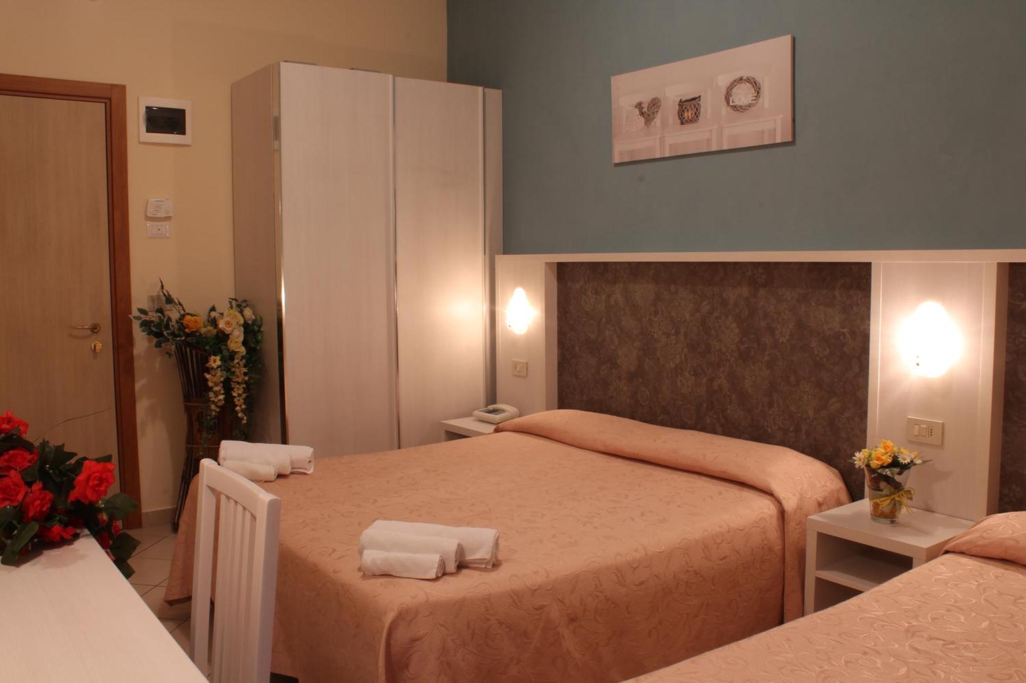 Triple Room,1209347347:JPEG