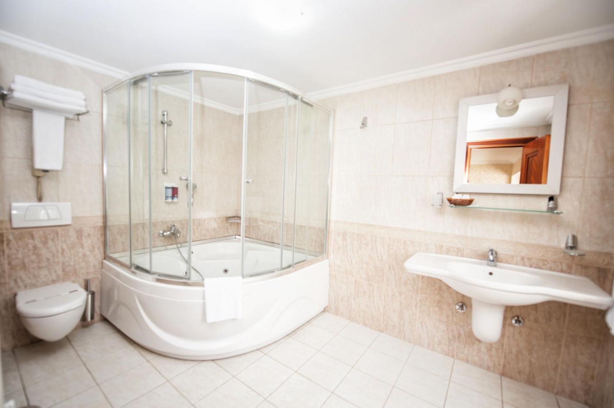 Deluxe Junior Suite