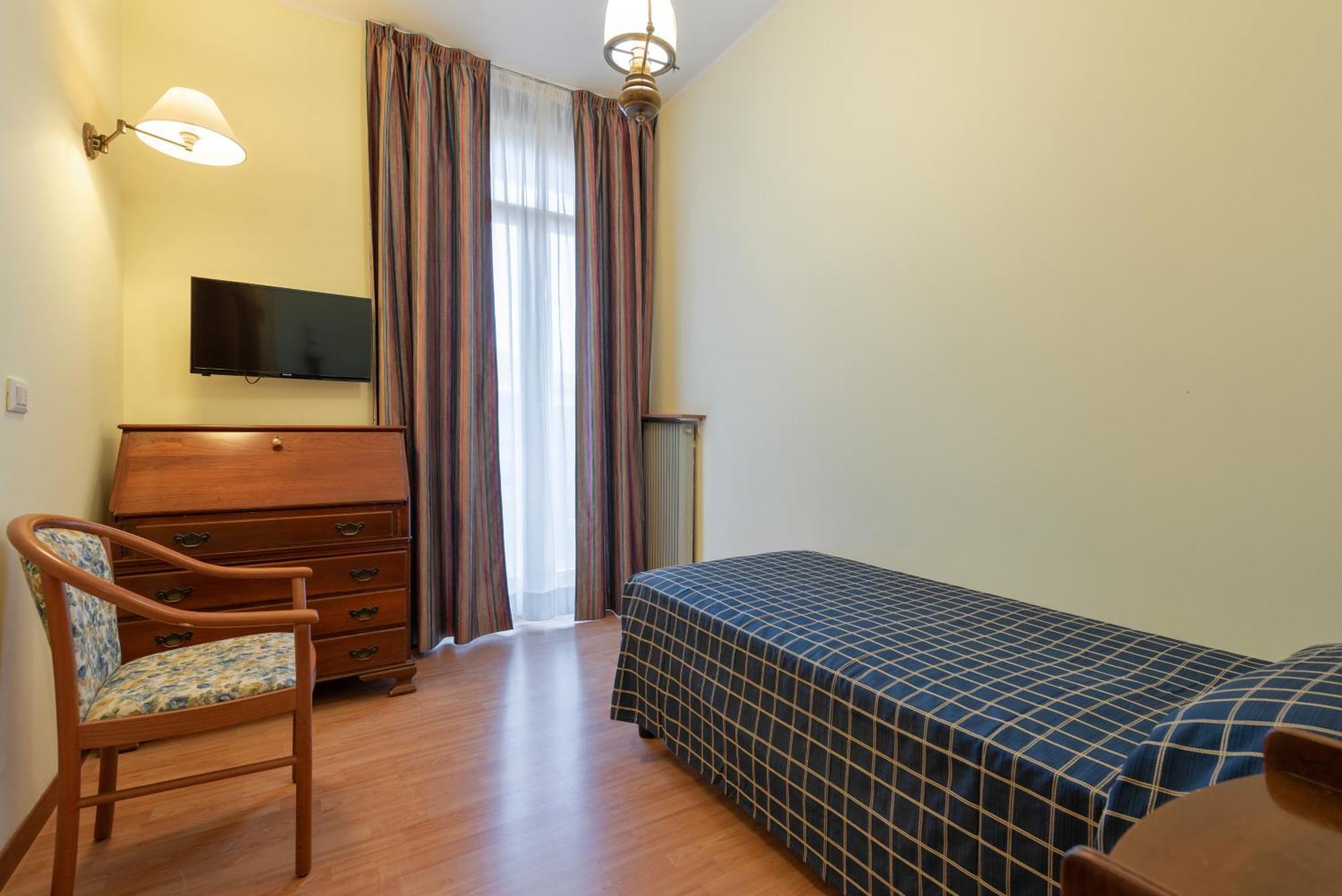 Single Room,1274708545:JPEG