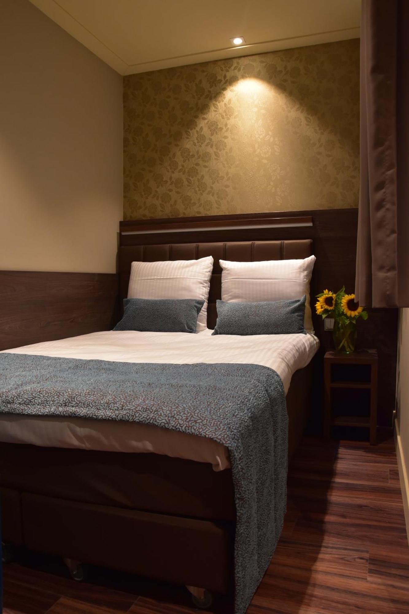 Single Room,1209917140:JPEG