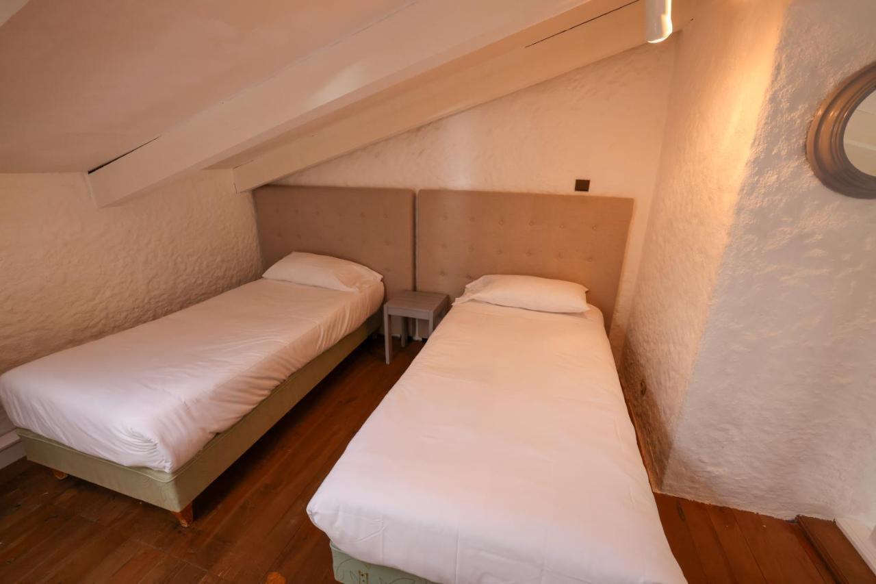 Quadruple Room,1225517459:JPEG
