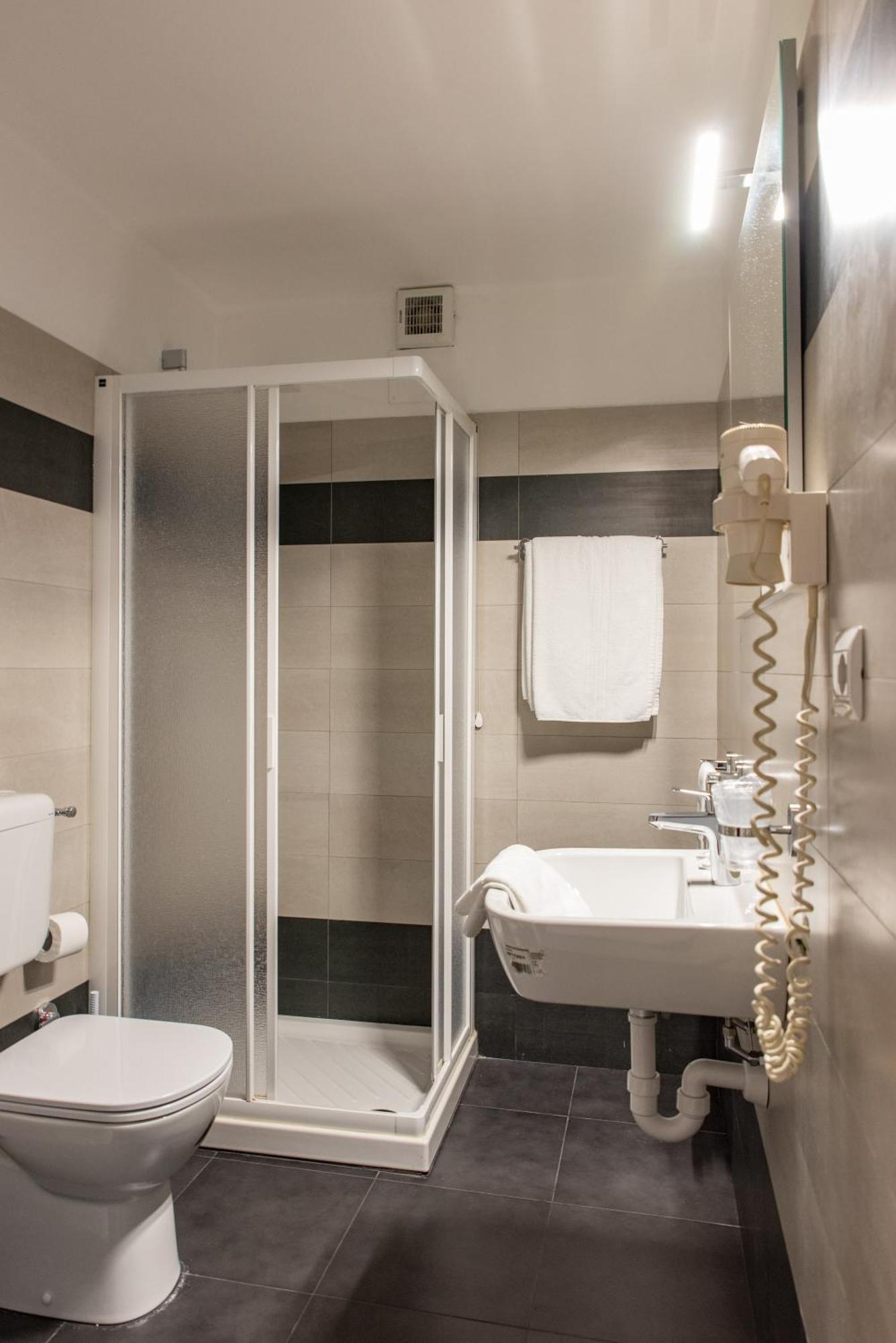 Double or Twin Room Pool View