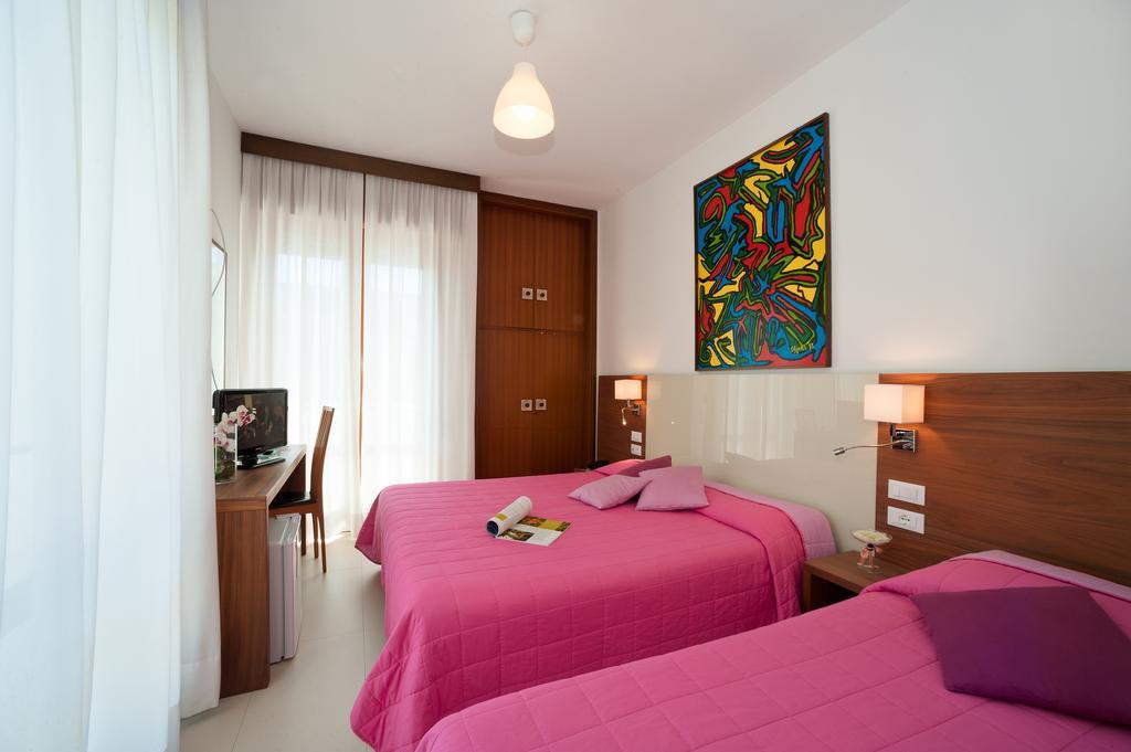 Triple Room Balcony,123183289:JPEG