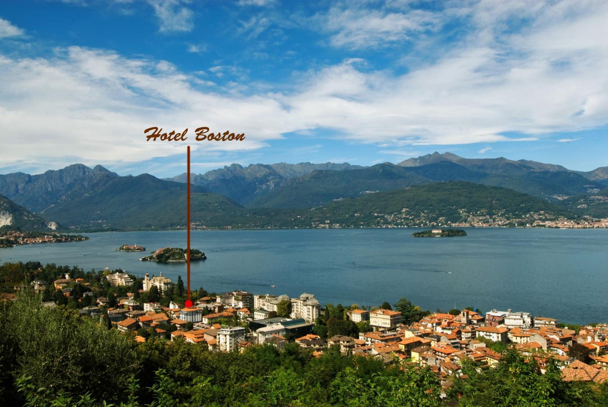 Doppel-/Zweibettzimmer mit Balkon und Seeblick