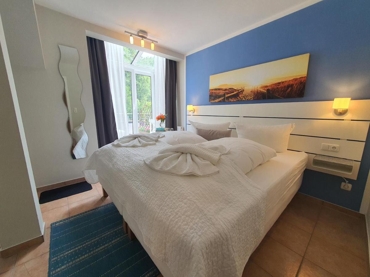 Double Room Balcony,1498626496:JPEG