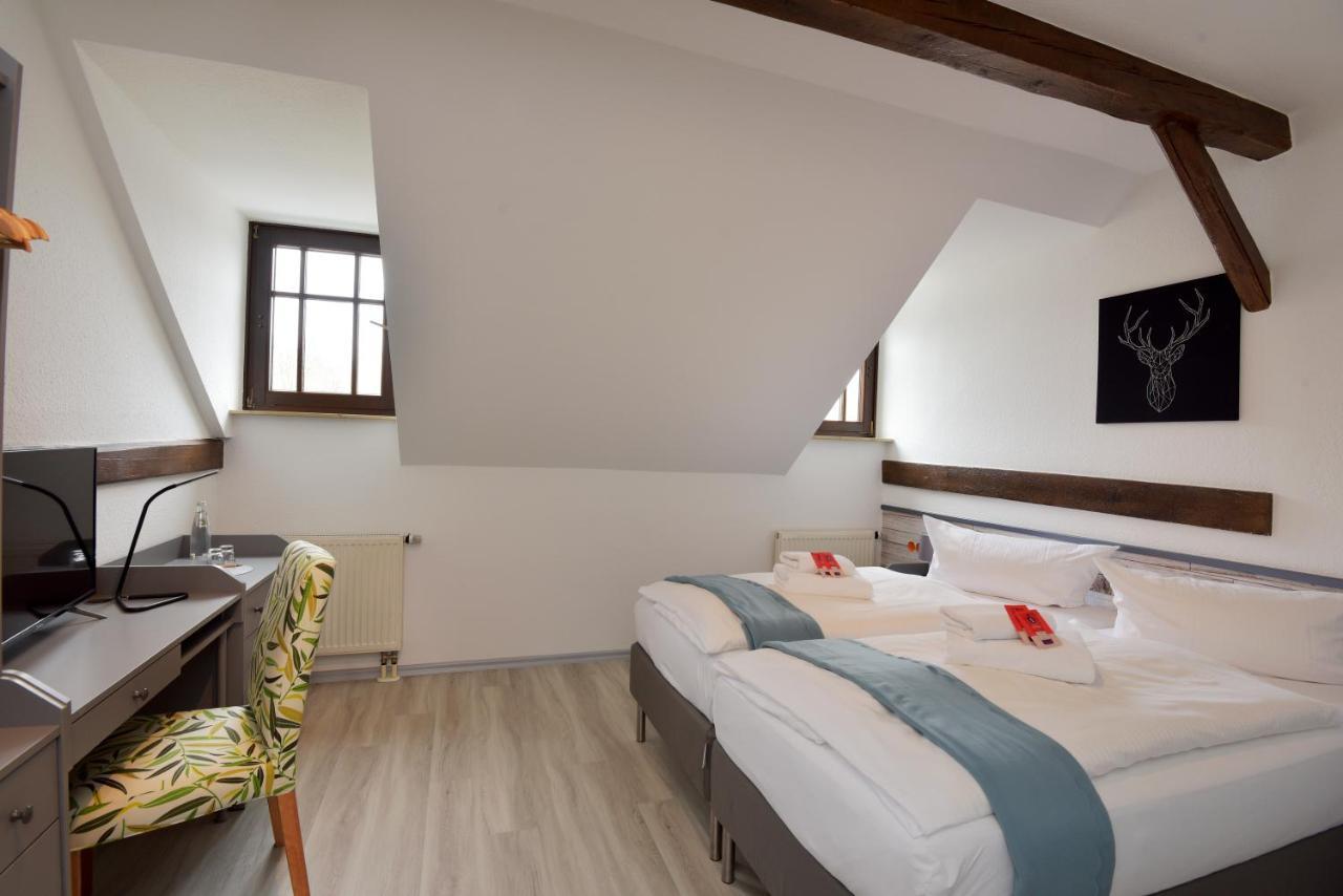 Double or Twin Room with Extra Bed,1518779401:JPEG