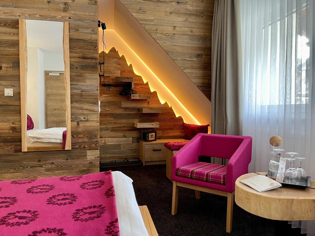 Double Room with Balcony,1259863966:JPEG
