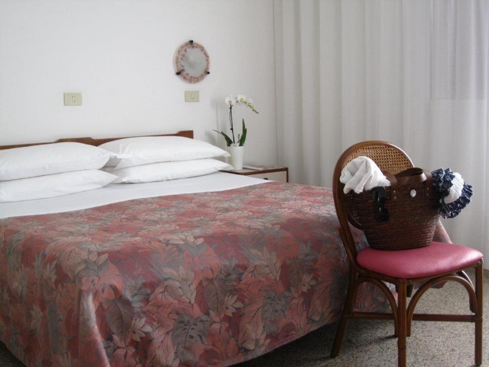 Economy Double or Twin Room,12857517:JPEG