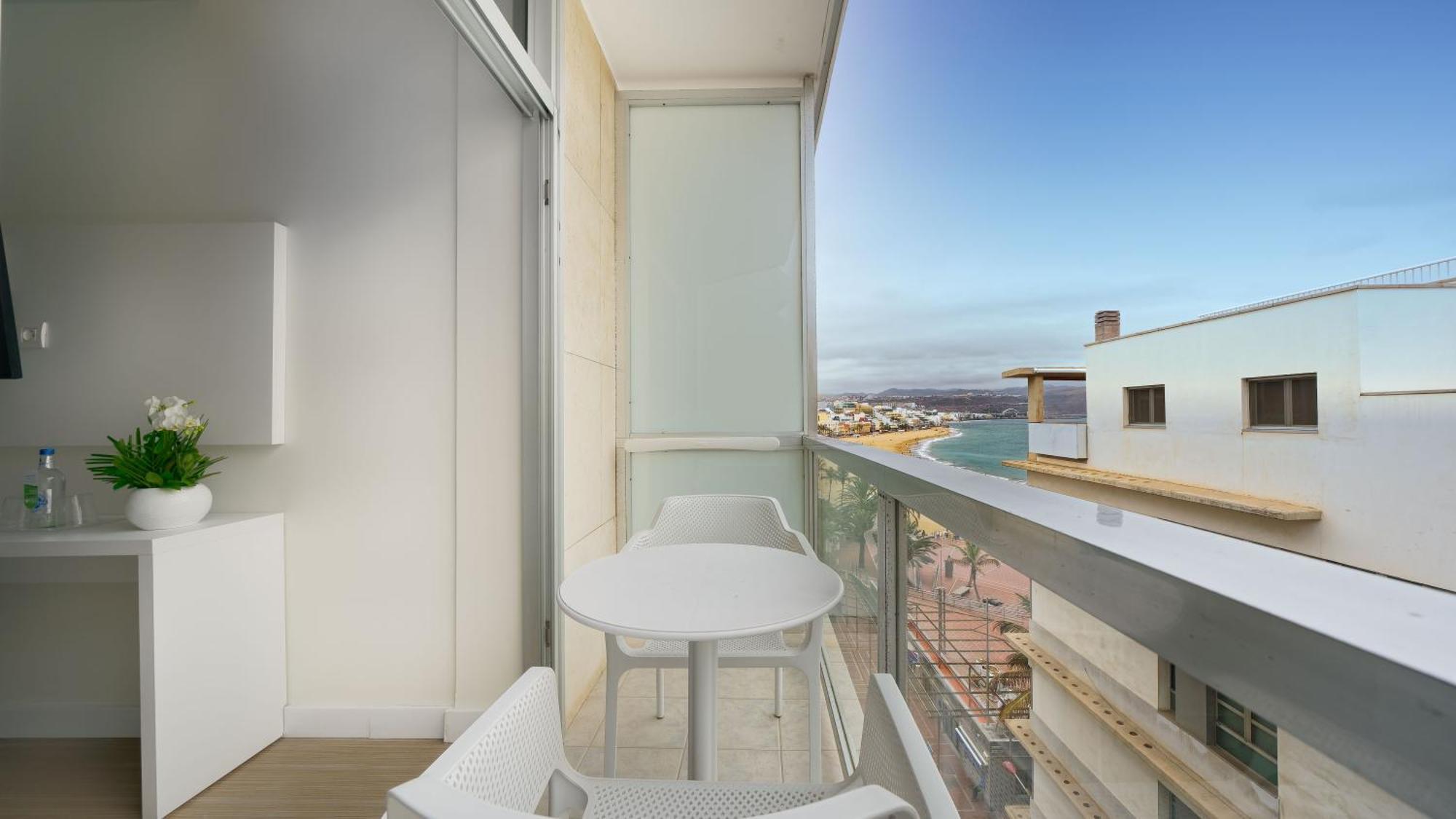 Zweibettzimmer mit Meerblick