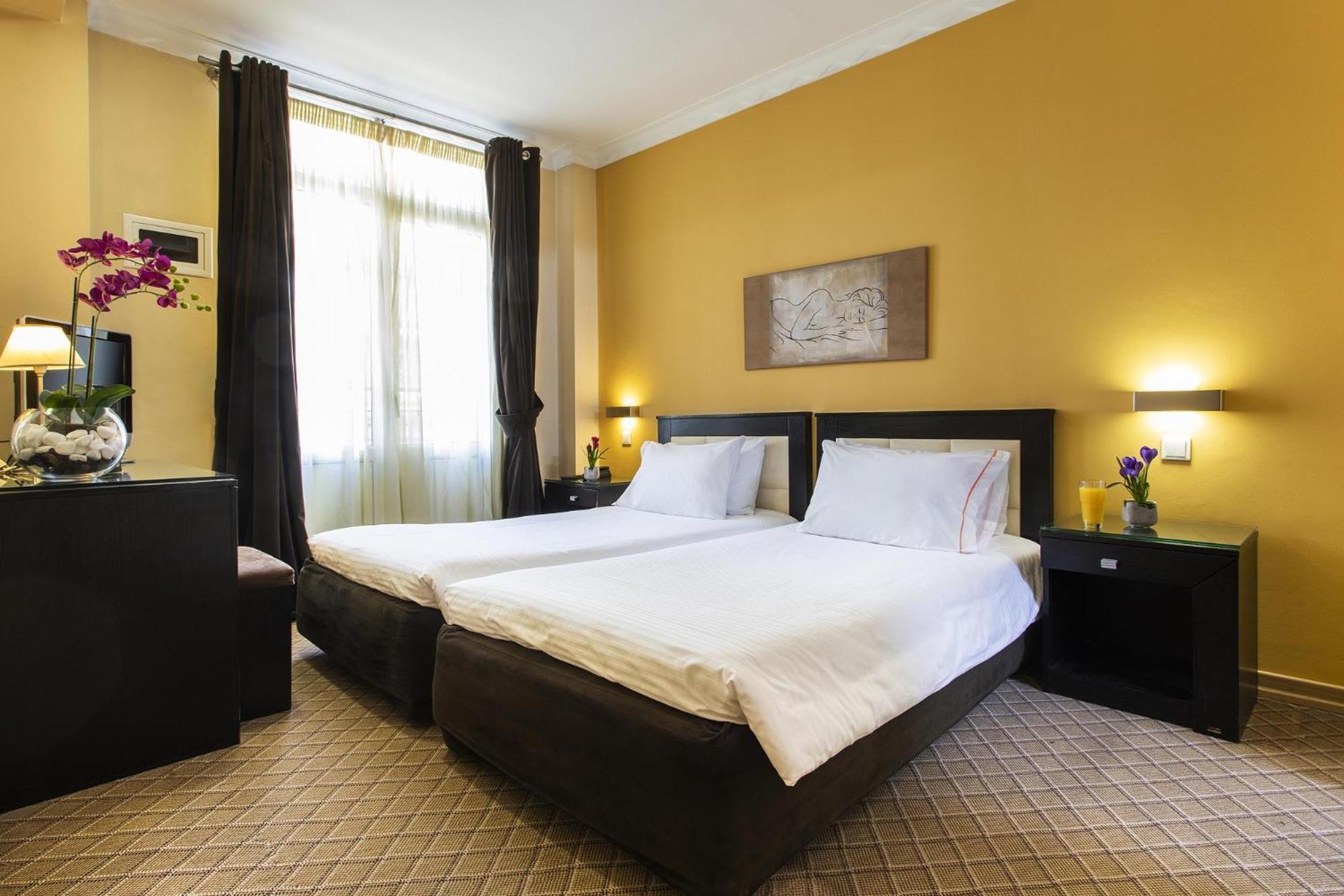 Twin Room,1273505647:JPEG