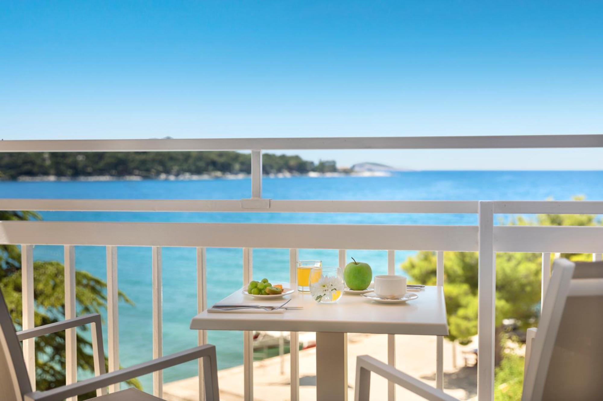 Doppelzimmer mit Meerblick und Balkon