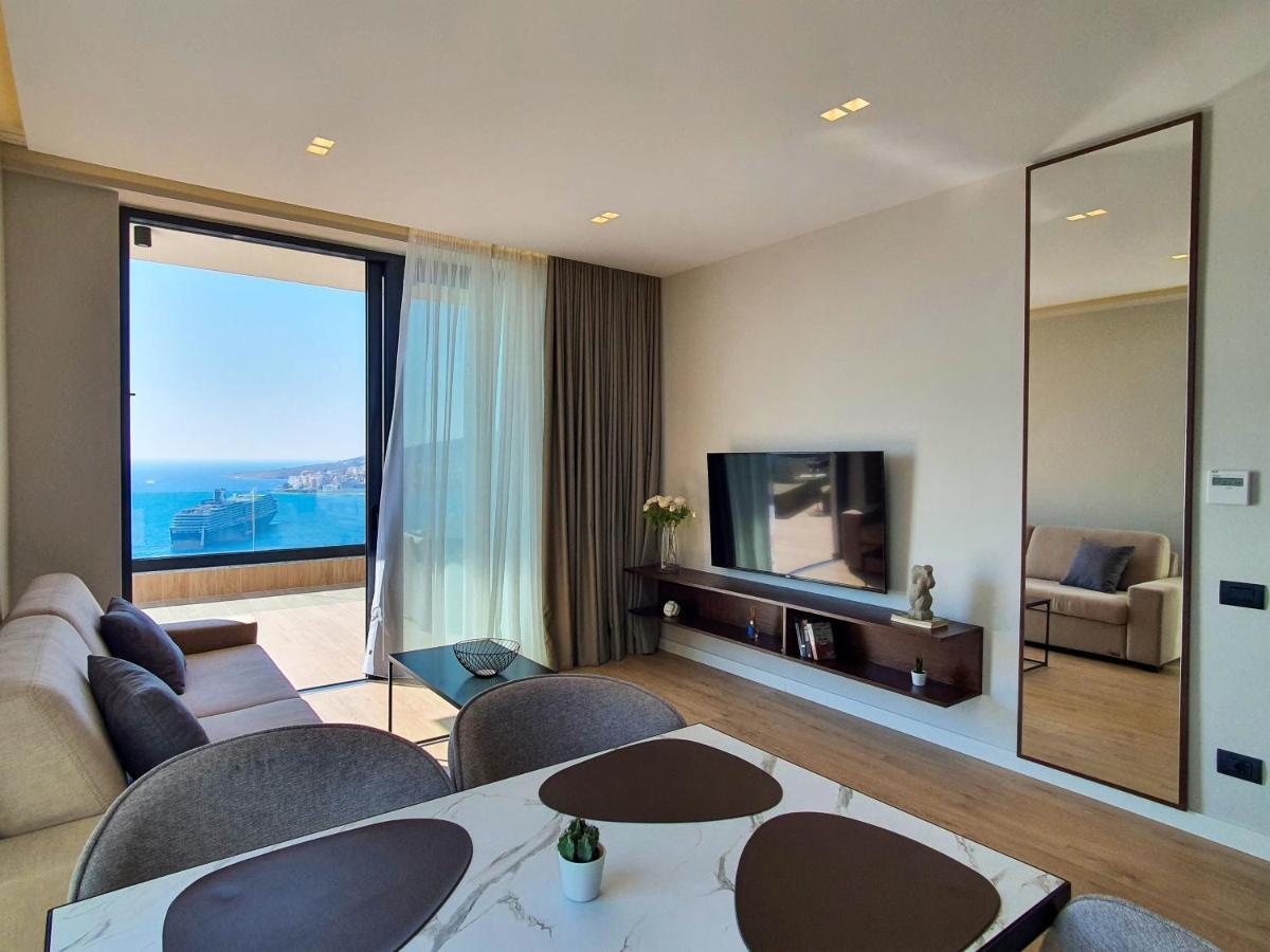 Suite mit Kingsize-Bett und Meerblick