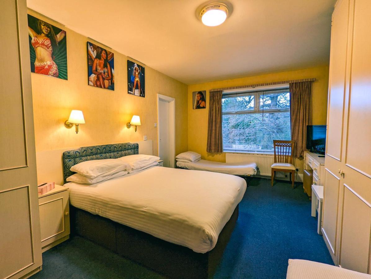 Familienzimmer (2 Erwachsene + 2 Kinder)