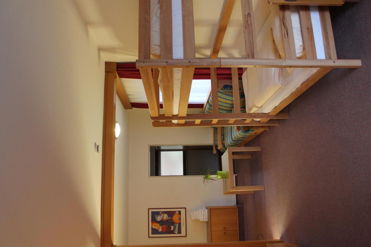 Family Room,917616763:JPEG