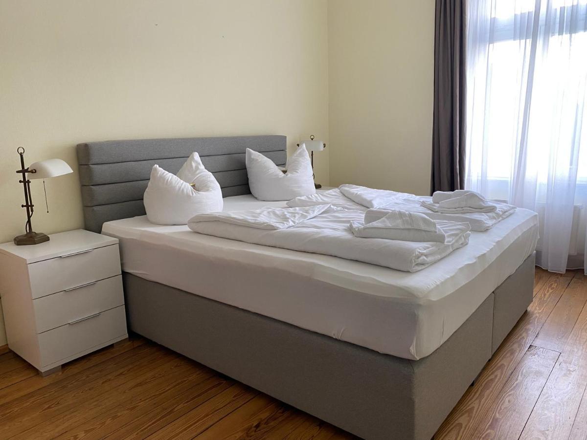 Apartment mit Balkon