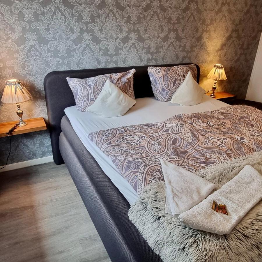 Superior One-Bedroom Apartment 2