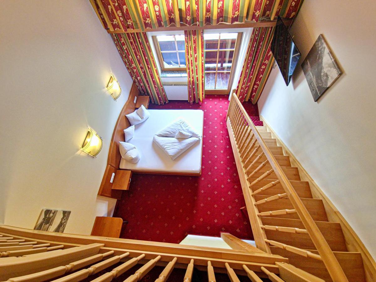 Maisonette Suite Balcony,1403296412:JPEG