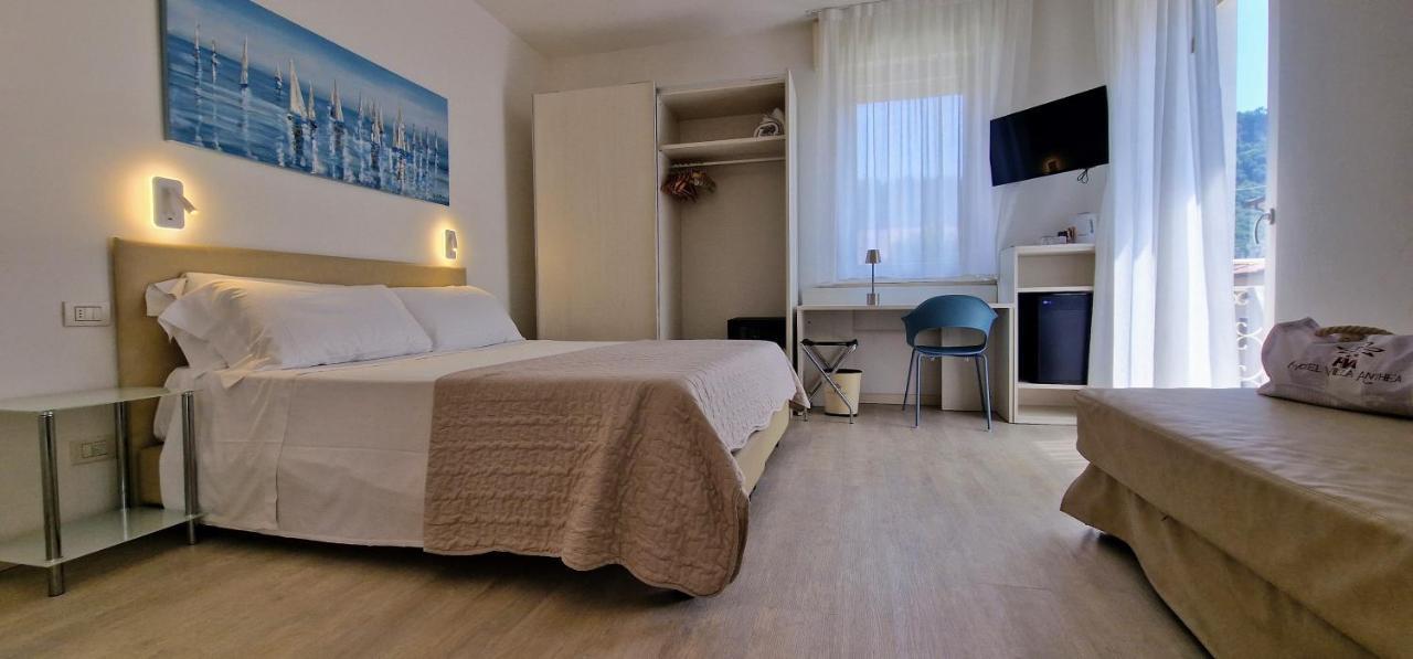 Large Double or Twin Room