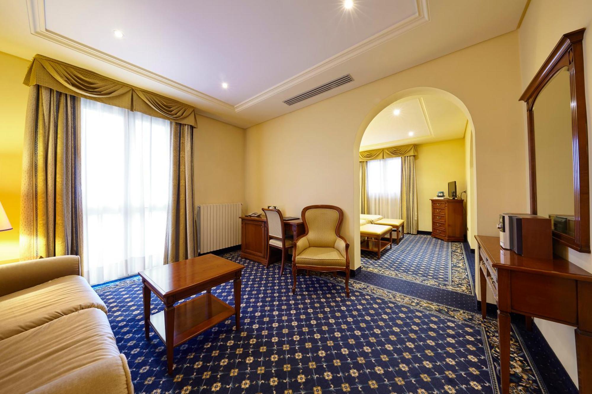 Executive Suite