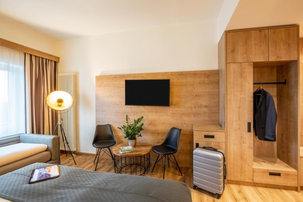 Modernes Familienzimmer