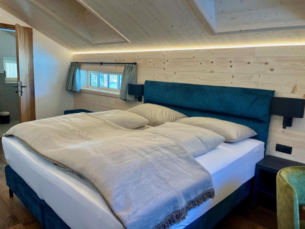 Three-Bedroom Chalet,1524393421:JPEG