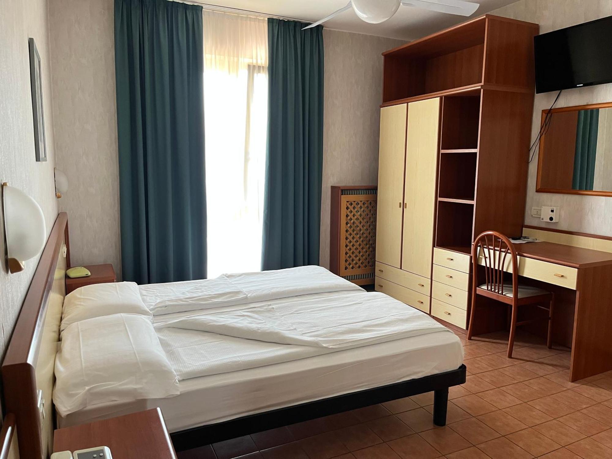 Zweibettzimmer mit Seeblick